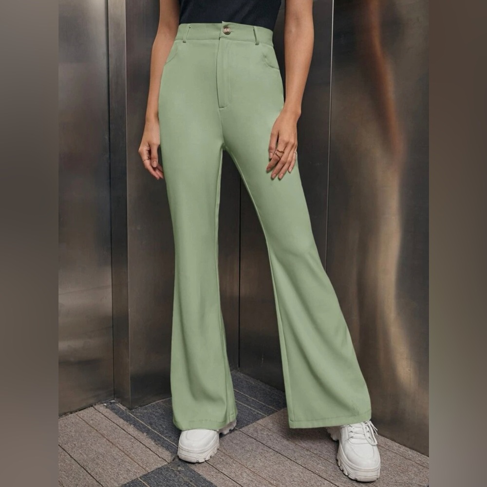 Green flare pant